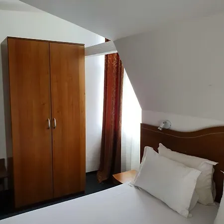 Tranzitrooms * Bucharest